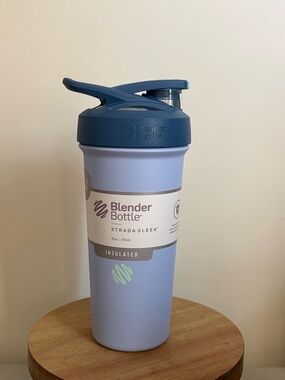 BlenderBottle 25oz Stainless Steel Strada
Water Bottle - Blue